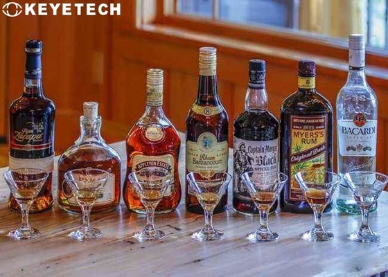 Algorithme vide de la bouteille AI de rhum assortissant le système d'inspection de chapeau