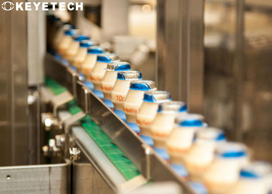 Système d'inspection visuelle des bouteilles de boissons laitières pour la détection des défauts de surface